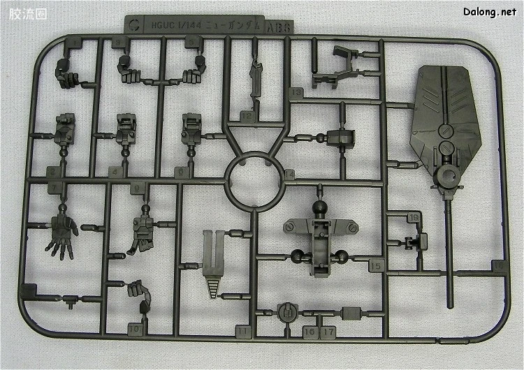 HGUC 特别版 ν高达 金属涂层Ver. - 图片